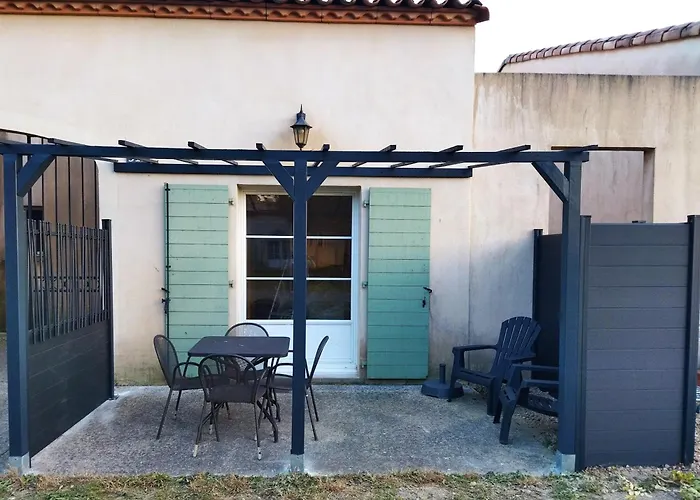 Villa 45 M2 Dans Parc Arbore Avec Piscine