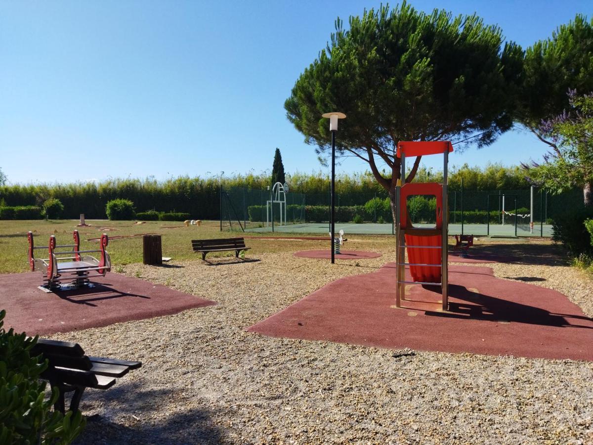 45 M2 Dans Parc Arbore Avec Piscine * Gallargues-le-Montueux